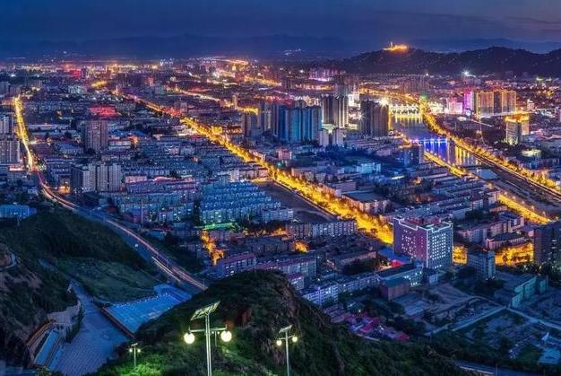 探秘张家口，北方蓝天的魅力！🌄✨